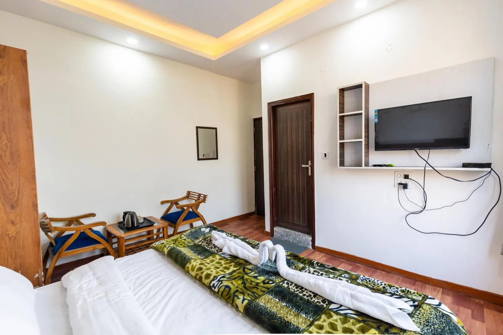 Hotel Apple Inn Shimla - Valley view